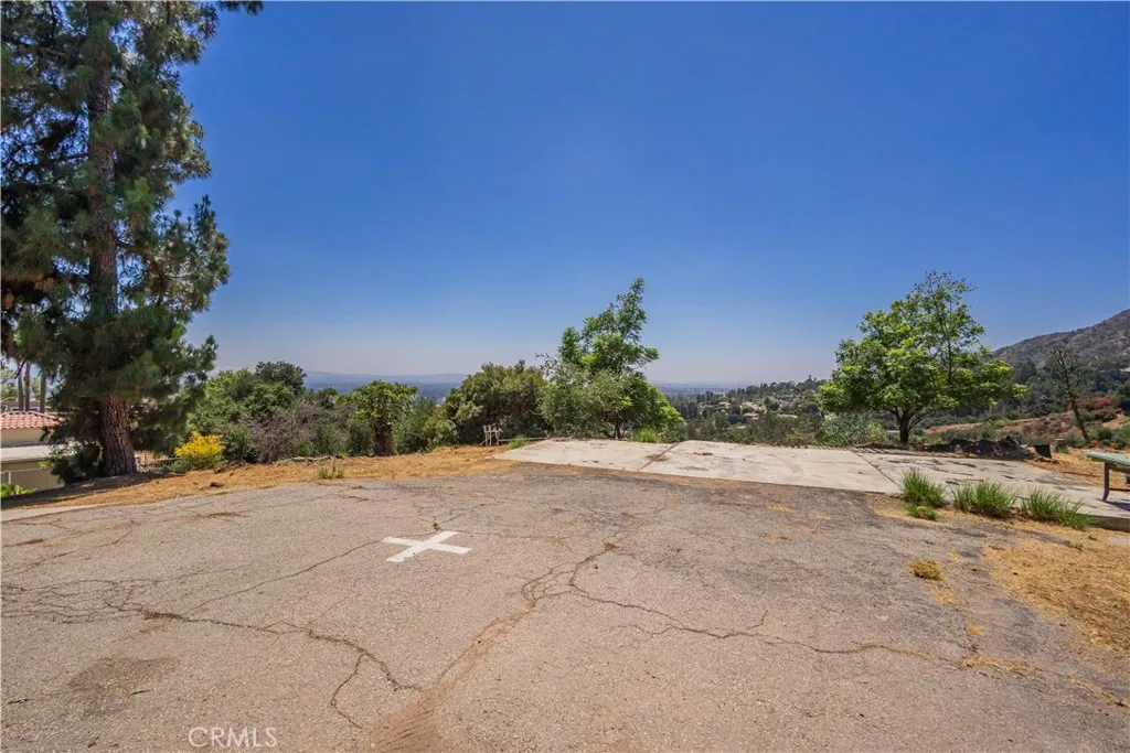 947 N Glendora Avenue, Glendora, California 91741 home-pic-32